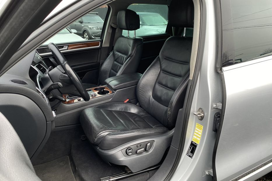 Продам Volkswagen Touareg 2010 года в Луцке