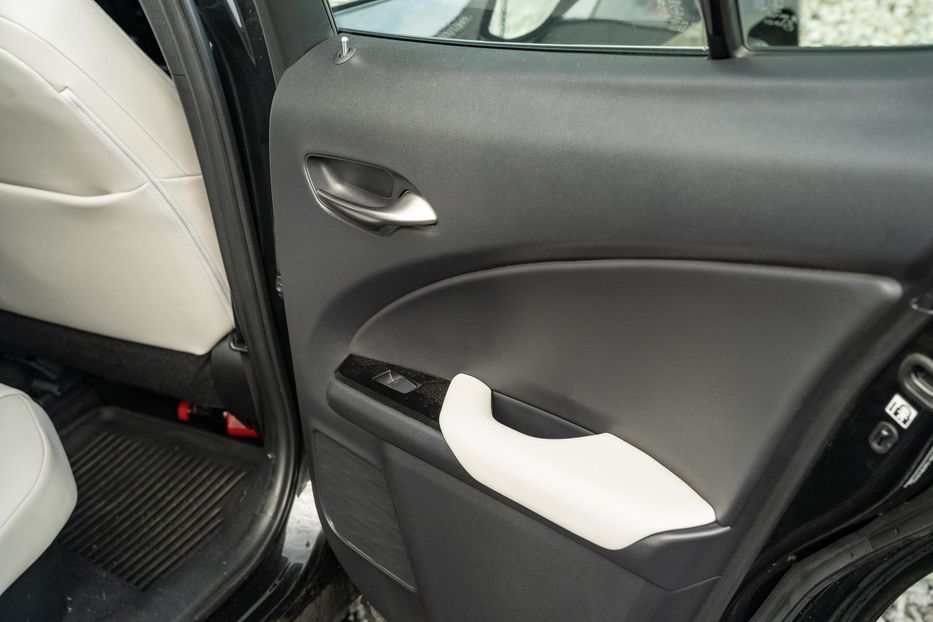 Продам Lexus CT UX 250h 2021 года в Черновцах