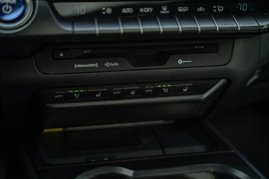 Продам Lexus CT UX 250h 2021 года в Черновцах