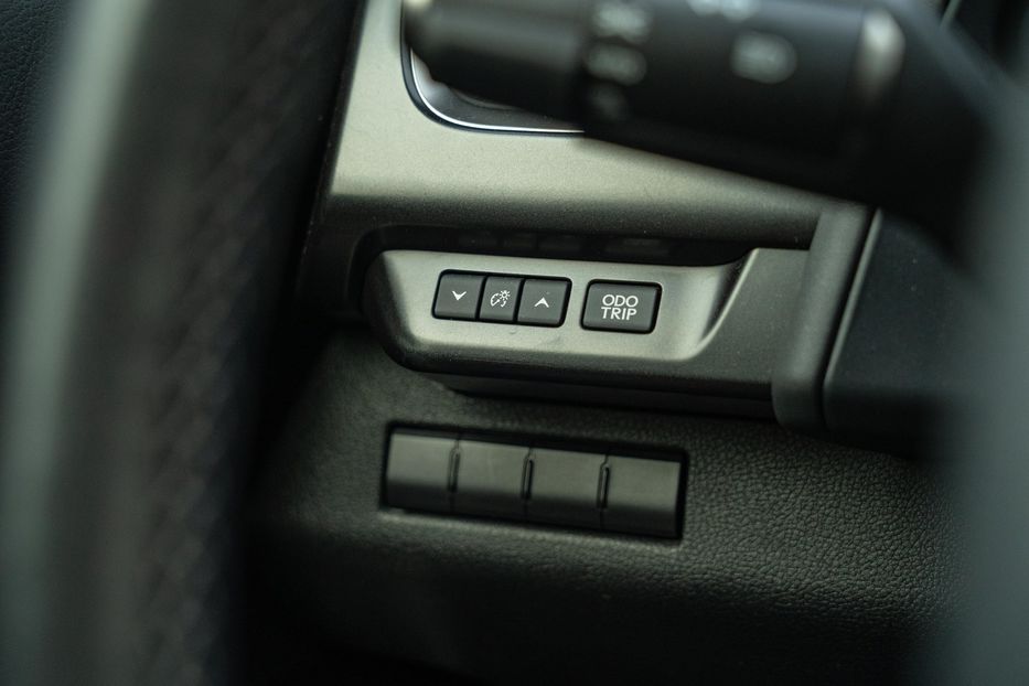 Продам Lexus CT UX 250h 2021 года в Черновцах