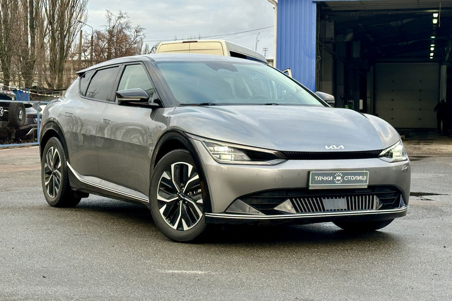Продам Kia EV6 77.4 kWh (229 к.с.) 2023 года в Киеве