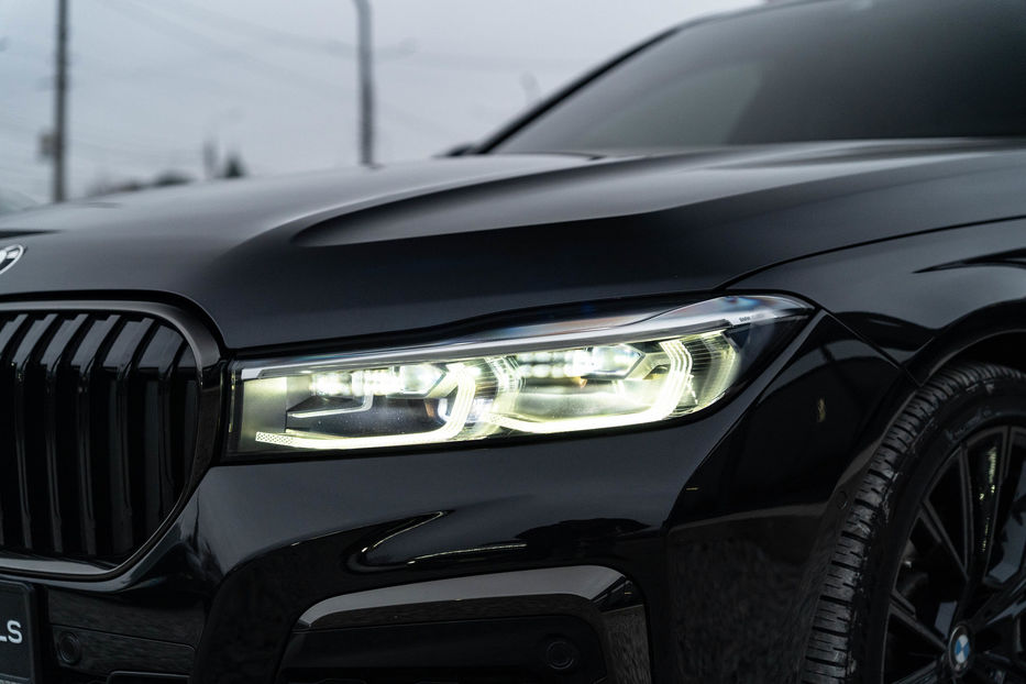 Продам BMW 740 I 2020 года в Черновцах