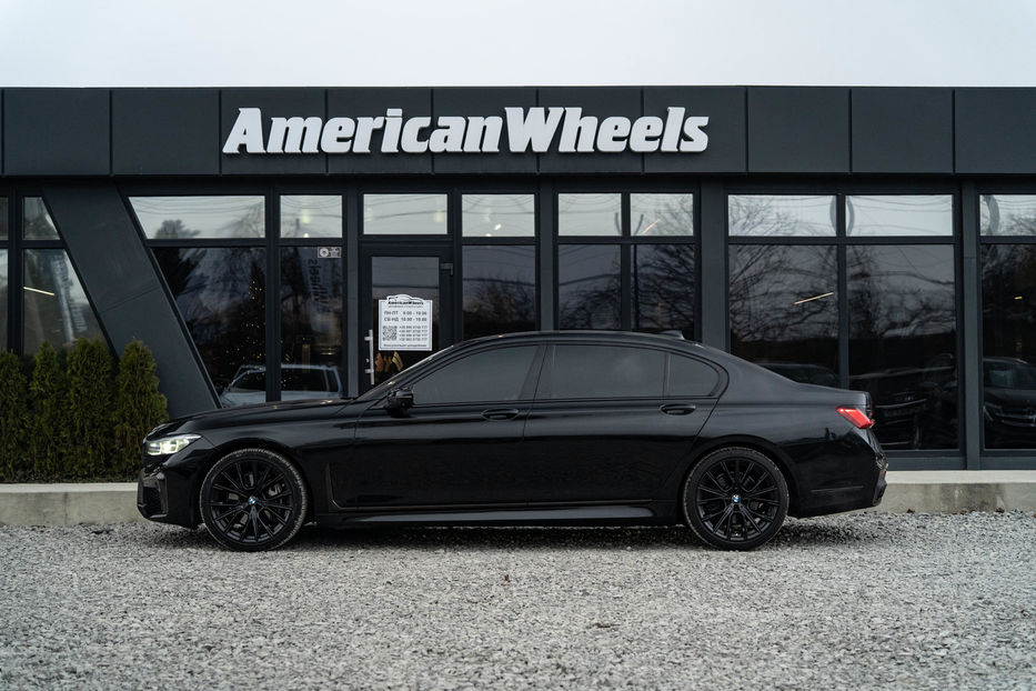 Продам BMW 740 I 2020 года в Черновцах