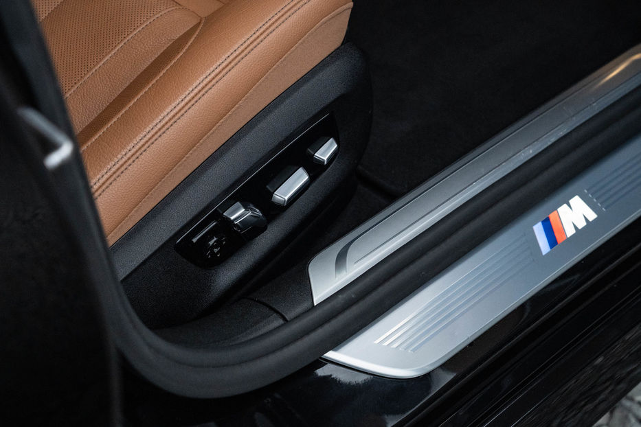 Продам BMW 740 I 2020 года в Черновцах