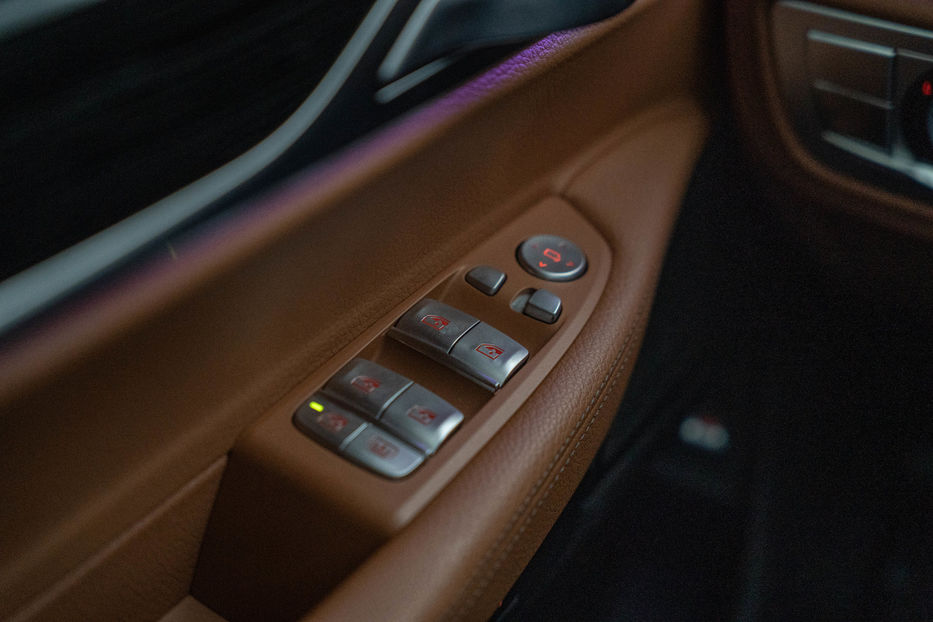 Продам BMW 740 I 2020 года в Черновцах