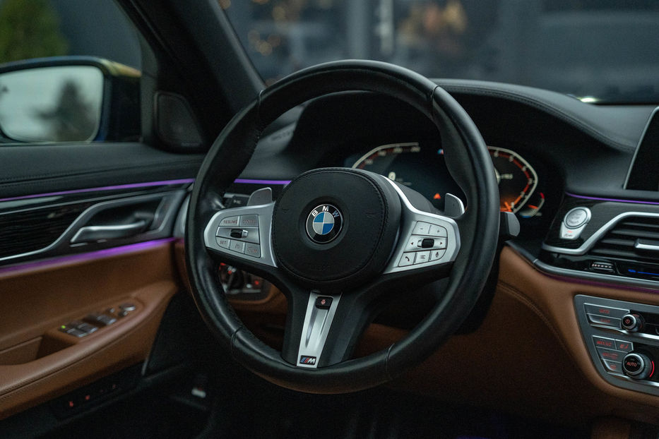 Продам BMW 740 I 2020 года в Черновцах