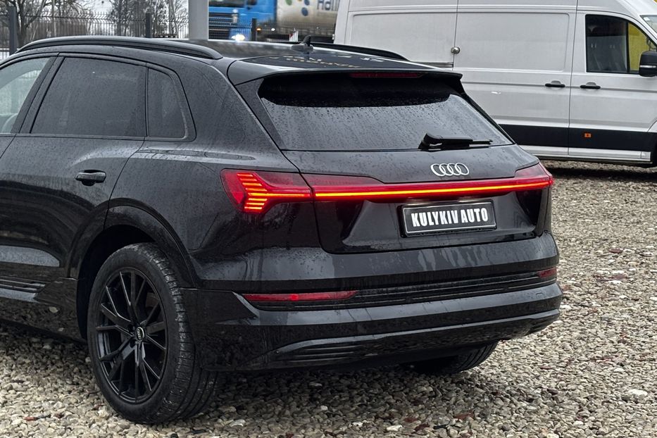 Продам Audi E-Tron 95 kWt  2021 года в Львове
