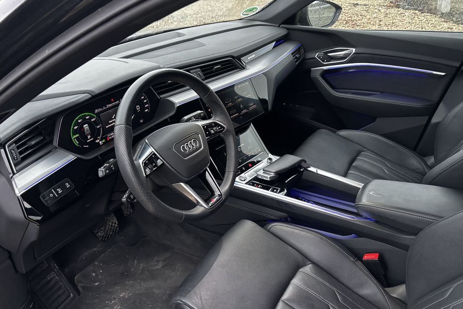 Продам Audi E-Tron 95 kWt  2021 года в Львове