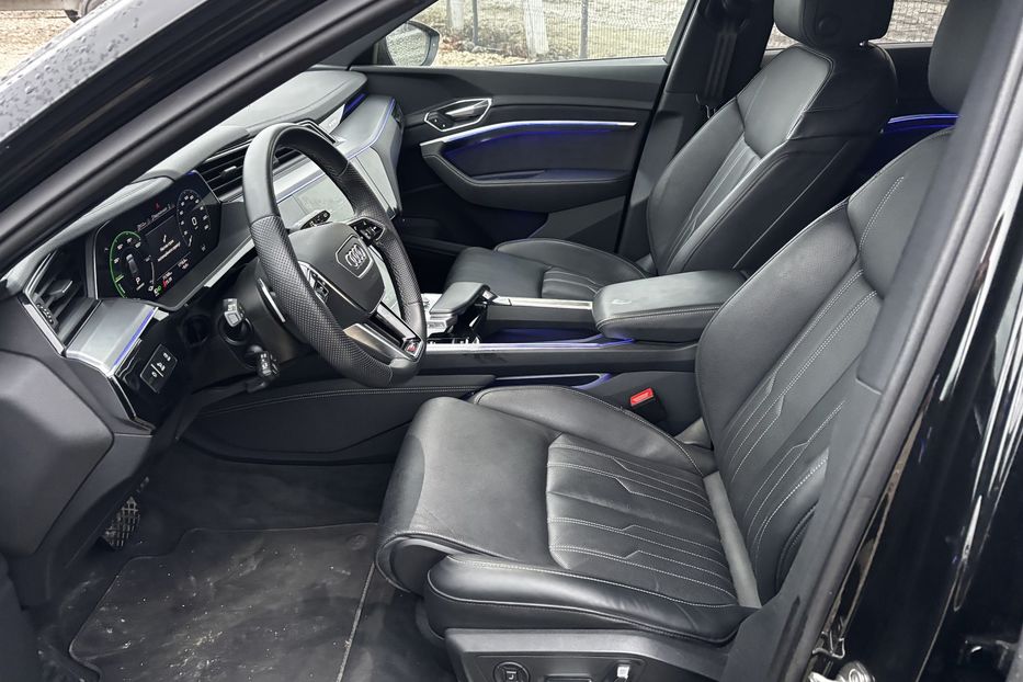 Продам Audi E-Tron 95 kWt  2021 года в Львове