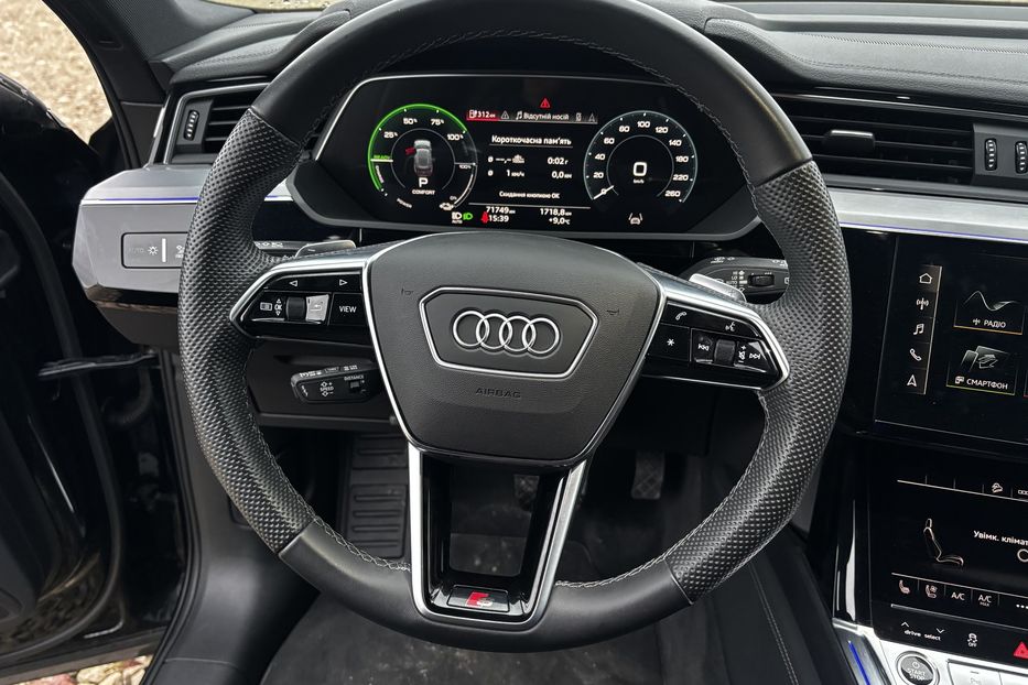 Продам Audi E-Tron 95 kWt  2021 года в Львове