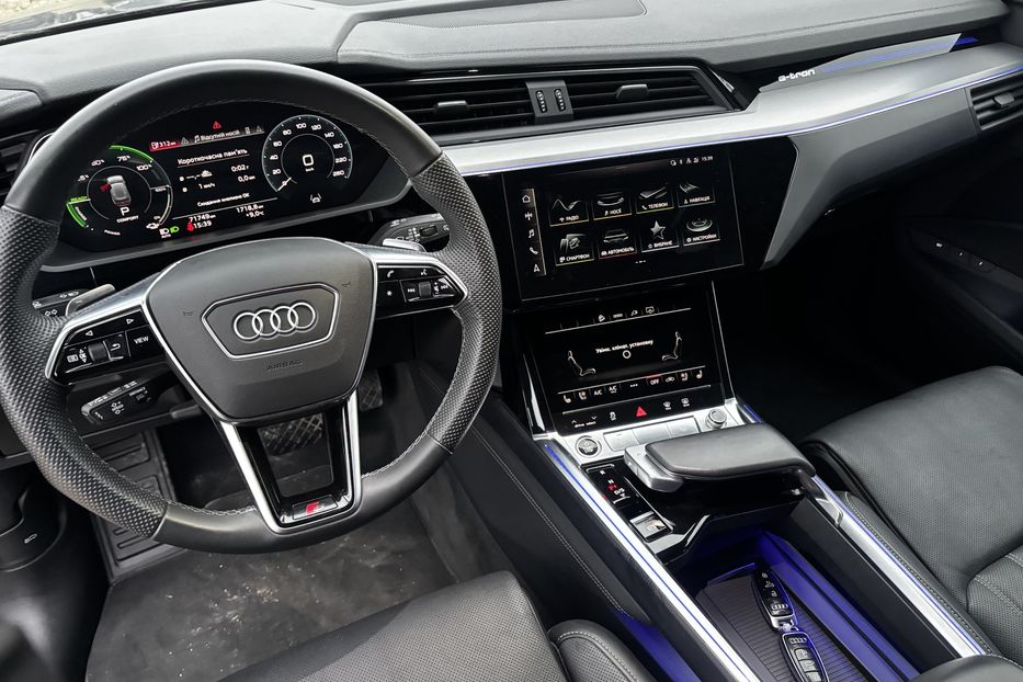 Продам Audi E-Tron 95 kWt  2021 года в Львове