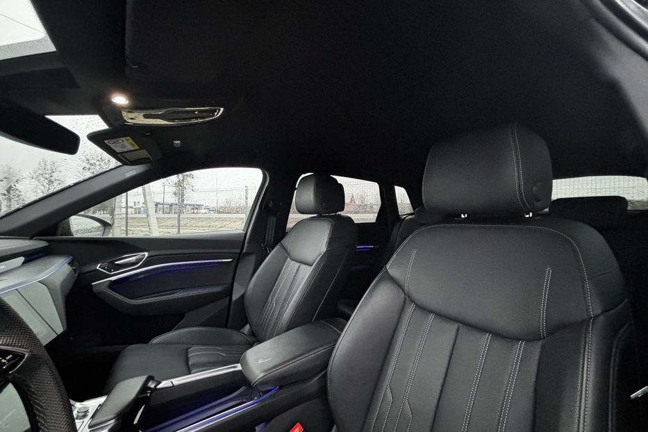 Продам Audi E-Tron 95 kWt  2021 года в Львове