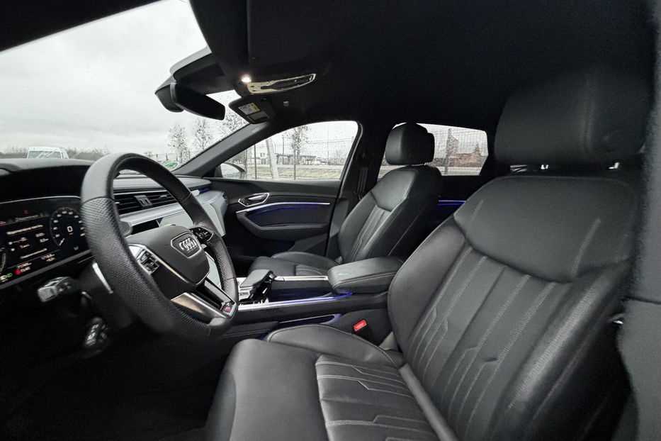 Продам Audi E-Tron 95 kWt  2021 года в Львове