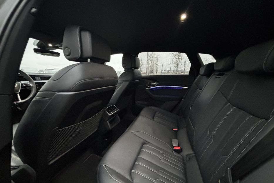 Продам Audi E-Tron 95 kWt  2021 года в Львове