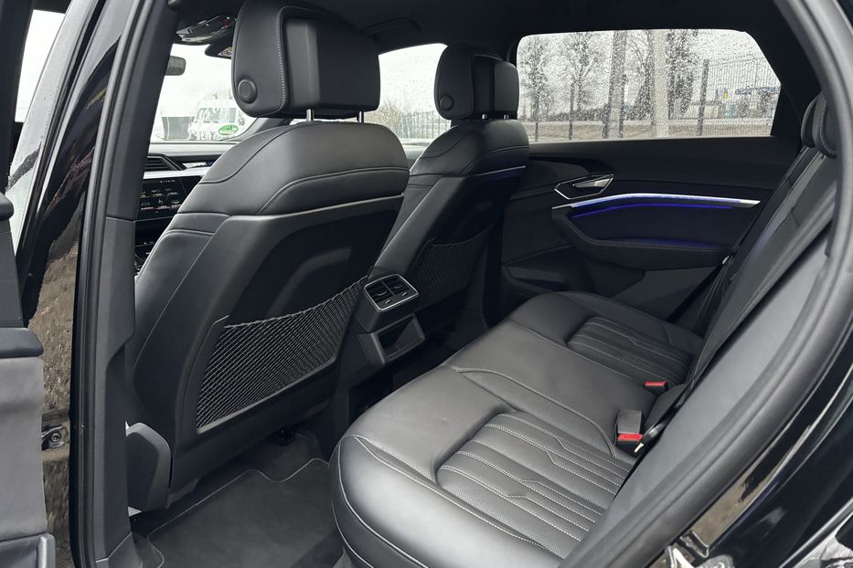 Продам Audi E-Tron 95 kWt  2021 года в Львове