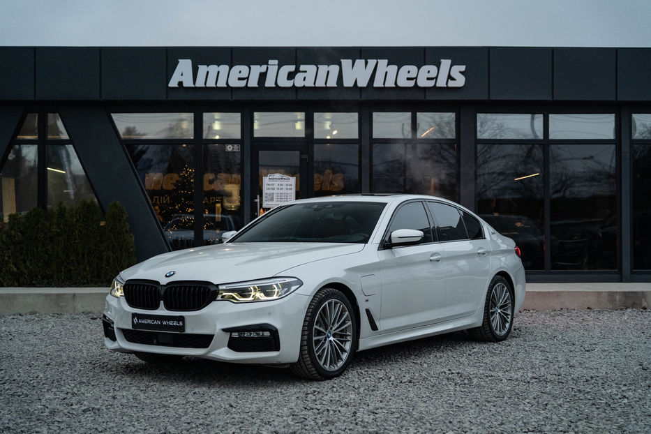 Продам BMW 530 e iPerformance 2018 года в Черновцах