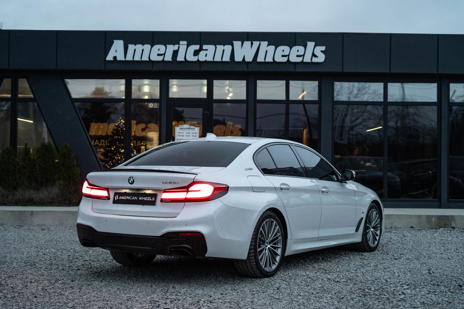 Продам BMW 530 e iPerformance 2018 года в Черновцах