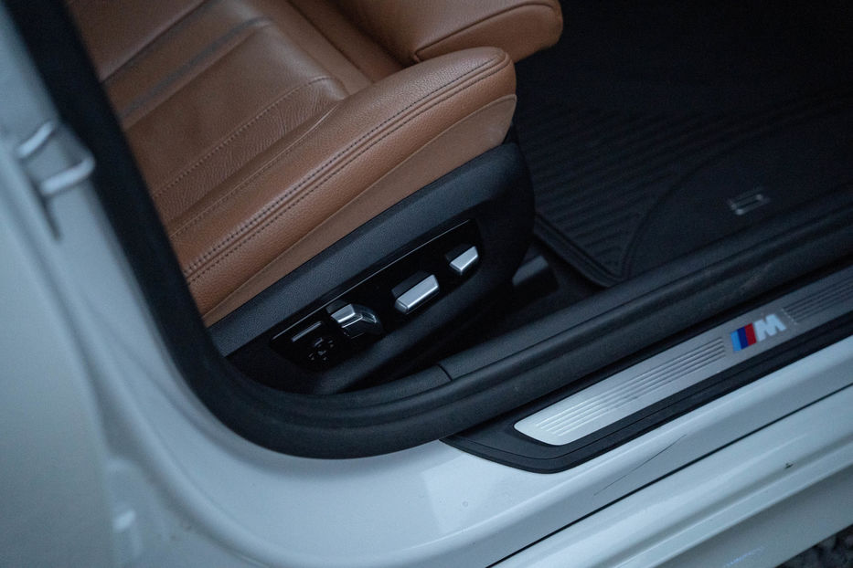 Продам BMW 530 e iPerformance 2018 года в Черновцах