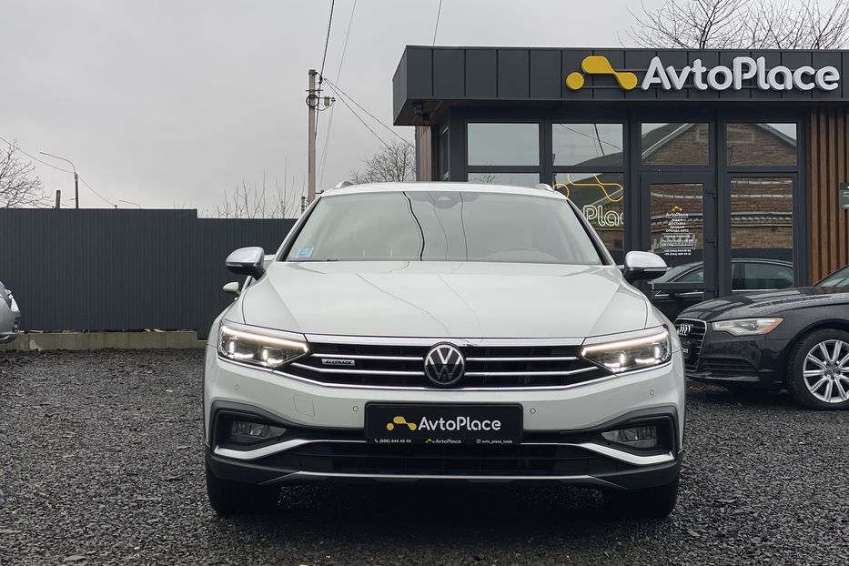Продам Volkswagen Passat Alltrack 2020 года в Луцке