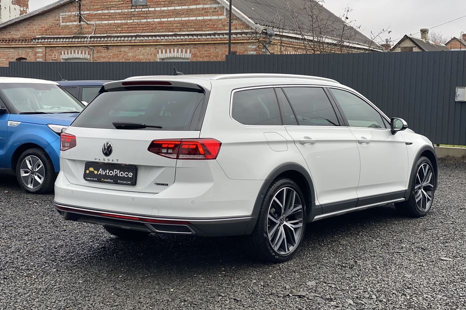 Продам Volkswagen Passat Alltrack 2020 года в Луцке
