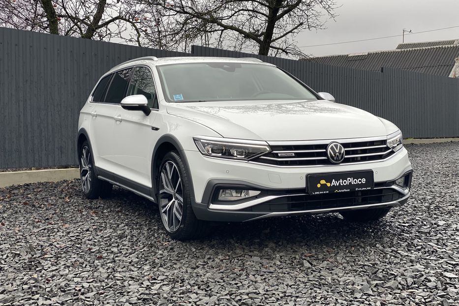 Продам Volkswagen Passat Alltrack 2020 года в Луцке