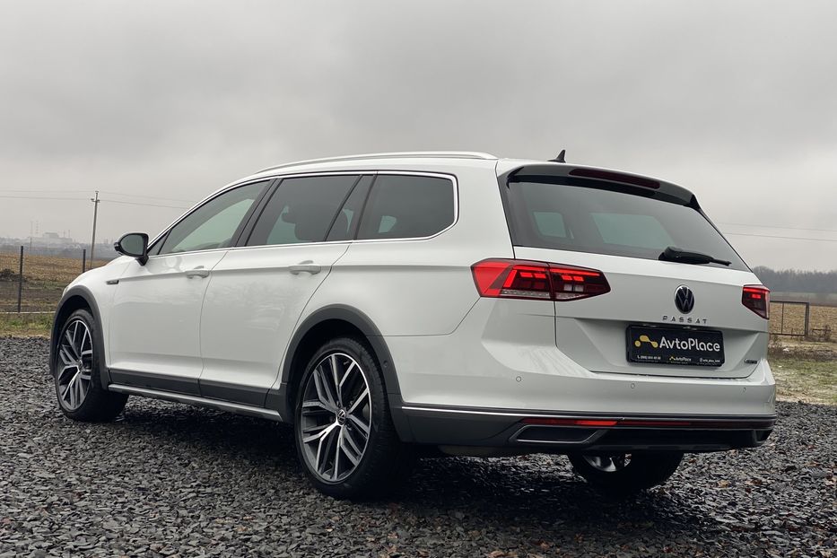 Продам Volkswagen Passat Alltrack 2020 года в Луцке