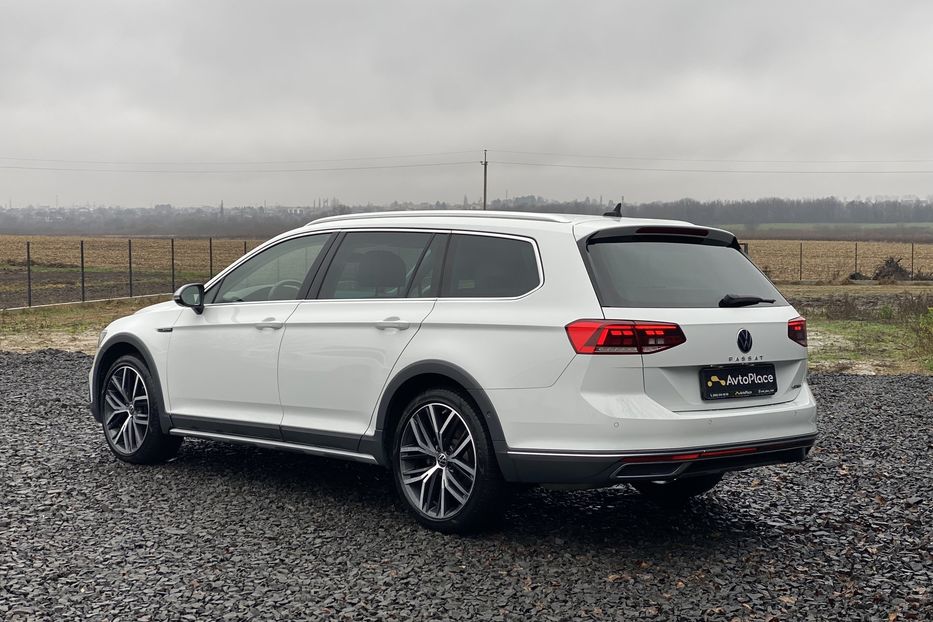 Продам Volkswagen Passat Alltrack 2020 года в Луцке