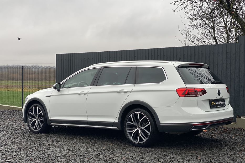 Продам Volkswagen Passat Alltrack 2020 года в Луцке