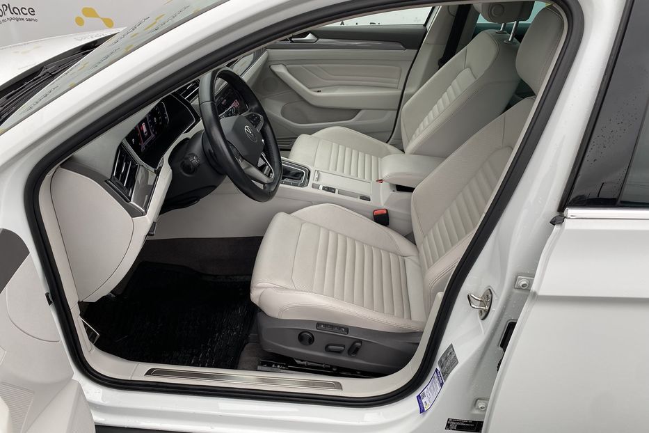 Продам Volkswagen Passat Alltrack 2020 года в Луцке