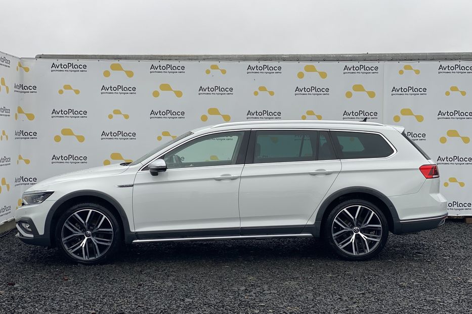 Продам Volkswagen Passat Alltrack 2020 года в Луцке