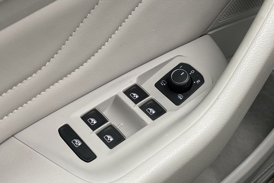 Продам Volkswagen Passat Alltrack 2020 года в Луцке