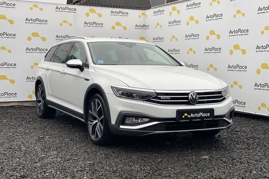 Продам Volkswagen Passat Alltrack 2020 года в Луцке