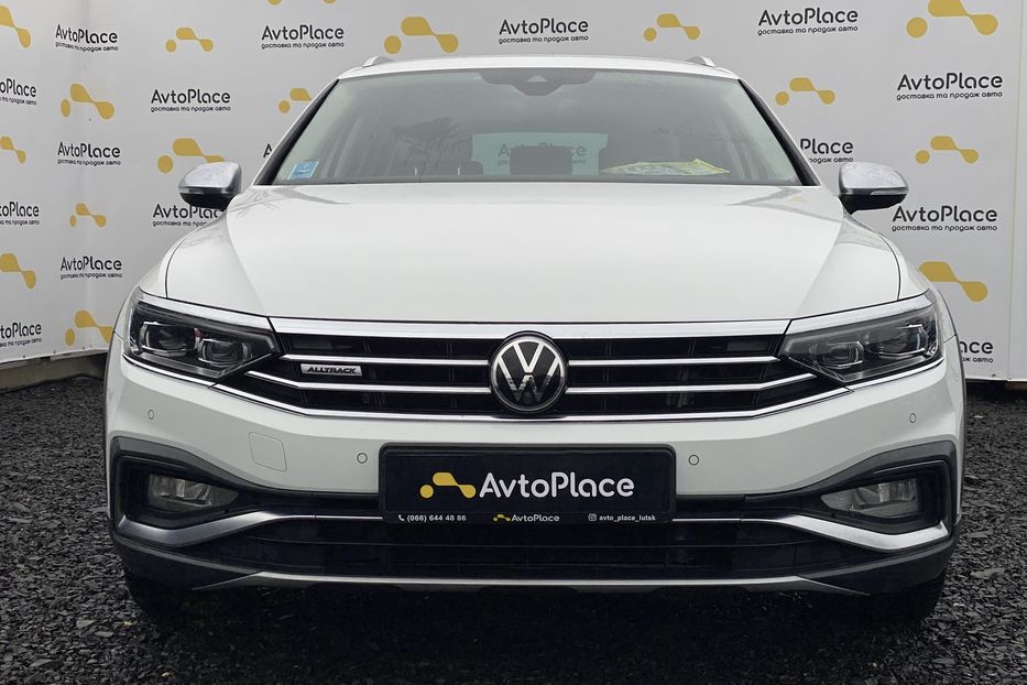 Продам Volkswagen Passat Alltrack 2020 года в Луцке