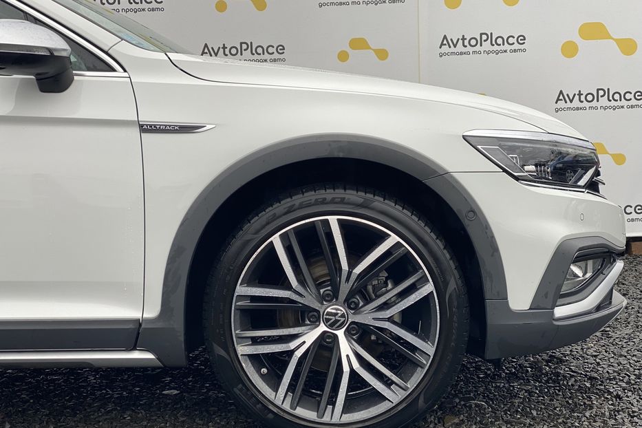 Продам Volkswagen Passat Alltrack 2020 года в Луцке