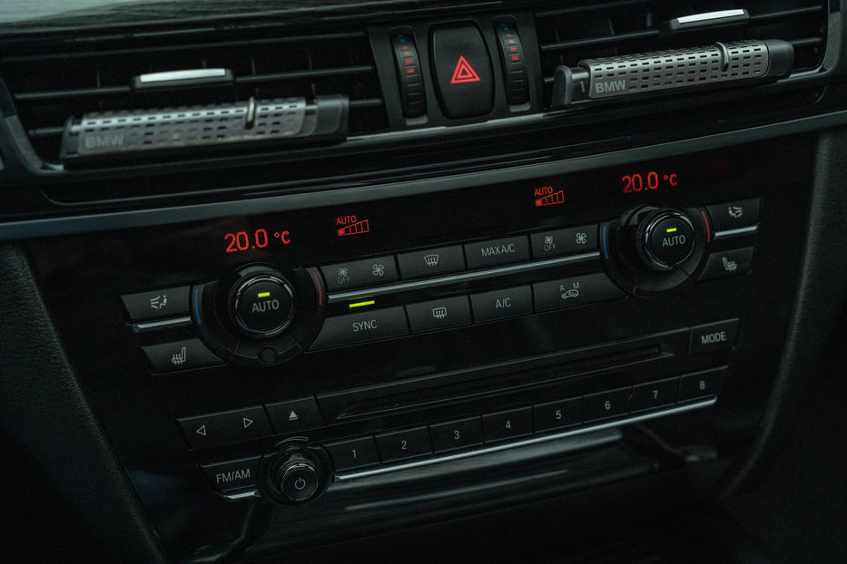 Продам BMW X5 xDrive35d 2014 года в Черновцах