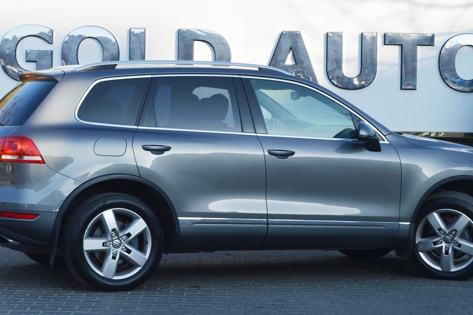 Продам Volkswagen Touareg Official 2013 года в Одессе