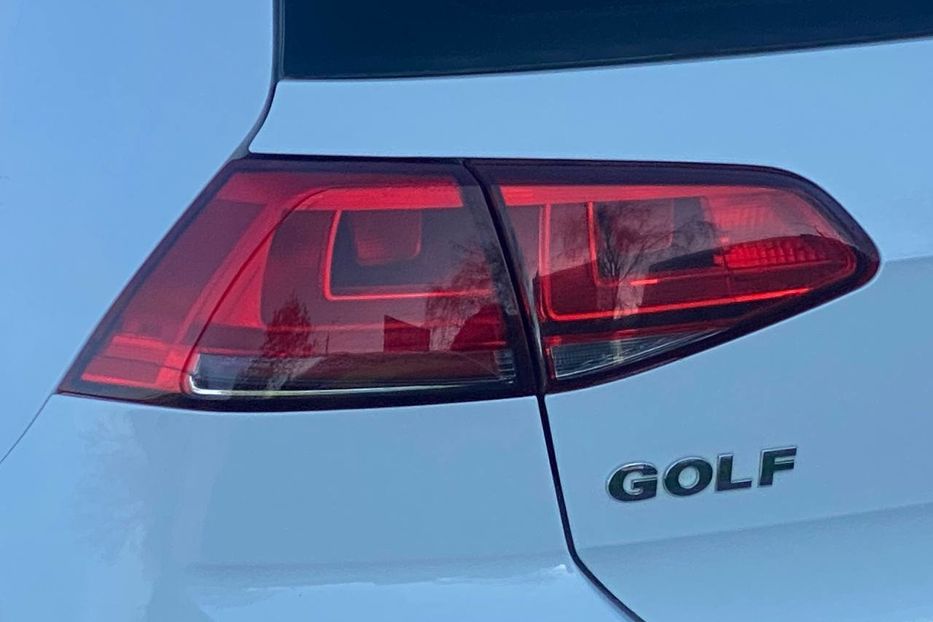 Продам Volkswagen Golf VII 2015 года в Днепре