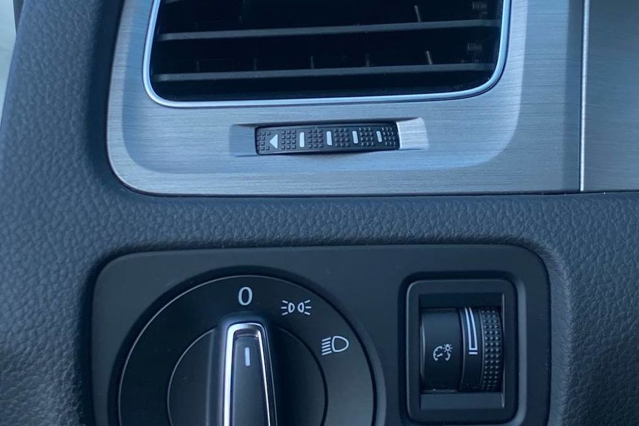 Продам Volkswagen Golf VII 2015 года в Днепре