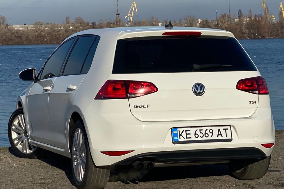 Продам Volkswagen Golf VII 2015 года в Днепре