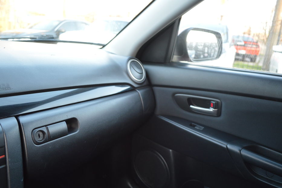 Продам Mazda 3 2006 года в Одессе