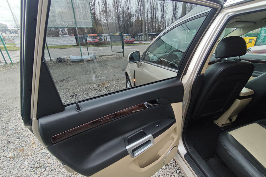 Продам Opel  Antara 2.4 АT (167 к.с.) 4WD  2012 года в Киеве