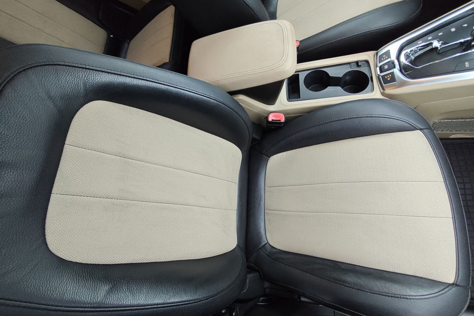 Продам Opel  Antara 2.4 АT (167 к.с.) 4WD  2012 года в Киеве