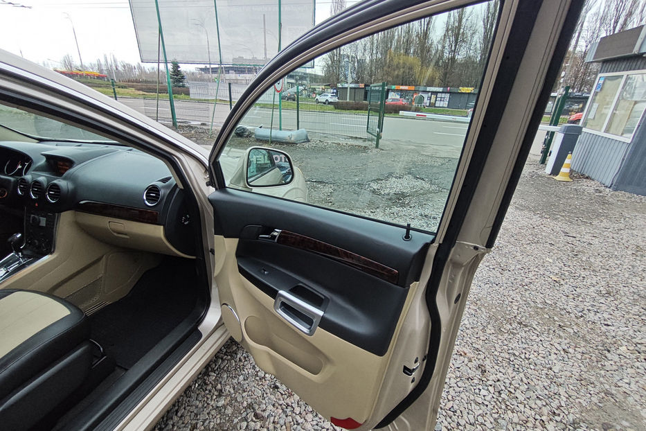 Продам Opel  Antara 2.4 АT (167 к.с.) 4WD  2012 года в Киеве