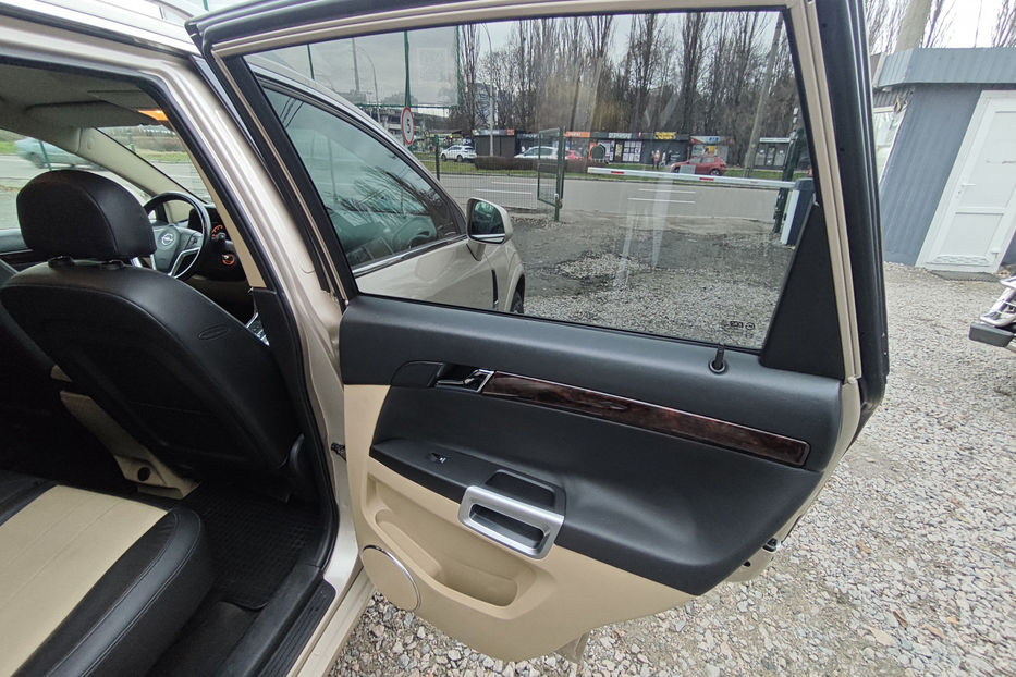 Продам Opel  Antara 2.4 АT (167 к.с.) 4WD  2012 года в Киеве