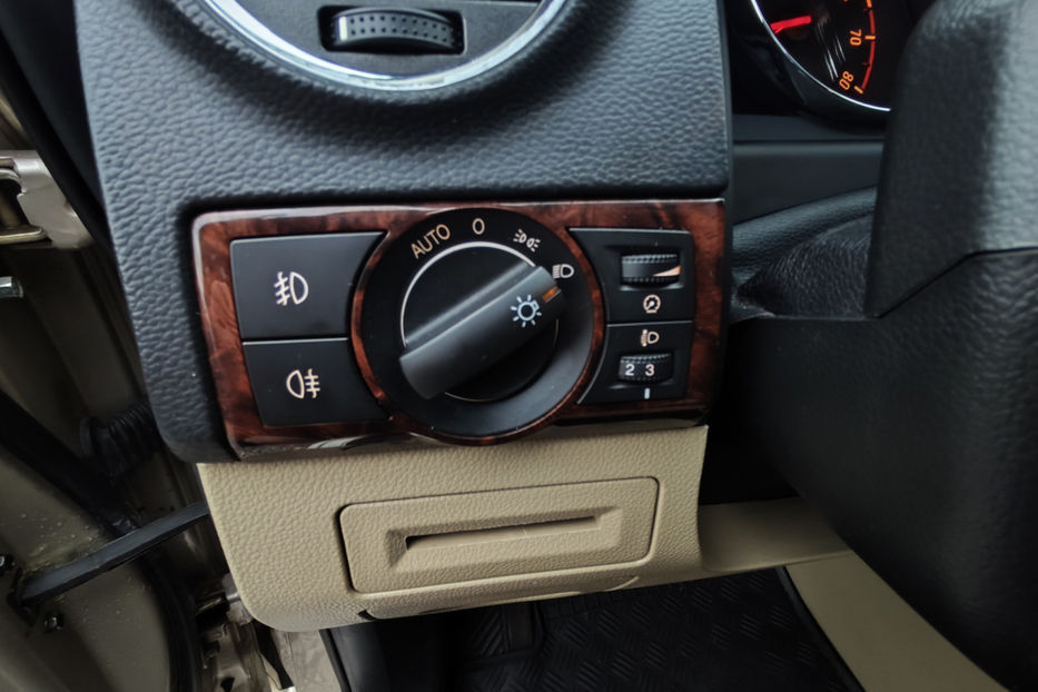 Продам Opel  Antara 2.4 АT (167 к.с.) 4WD  2012 года в Киеве