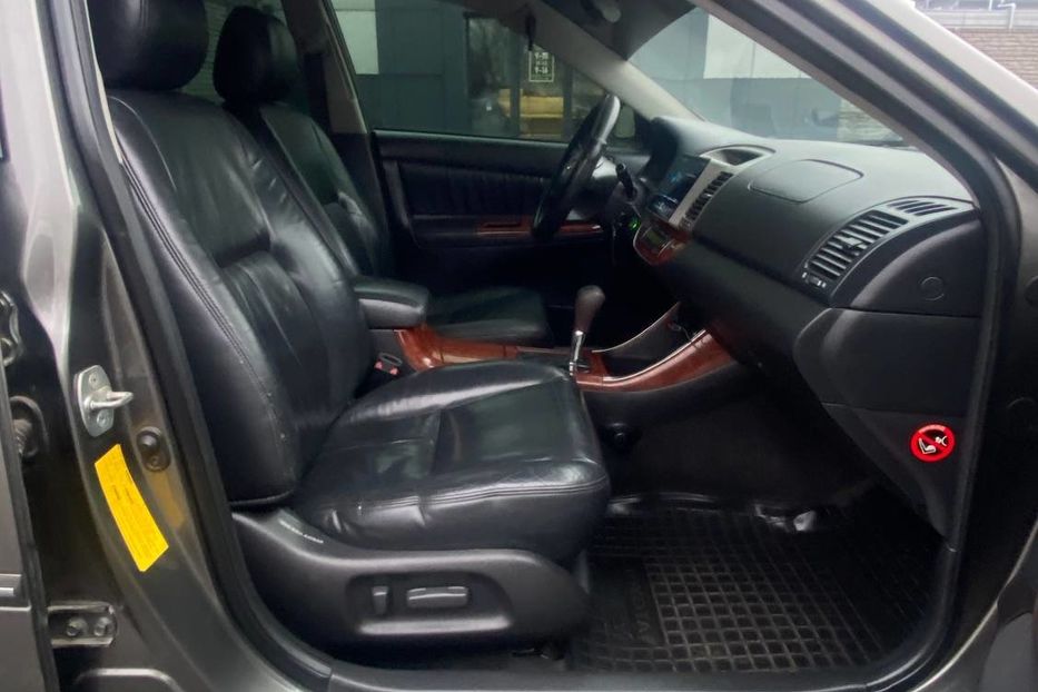 Продам Toyota Camry 2003 года в Днепре