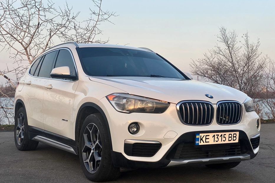 Продам BMW X1 2017 года в Днепре