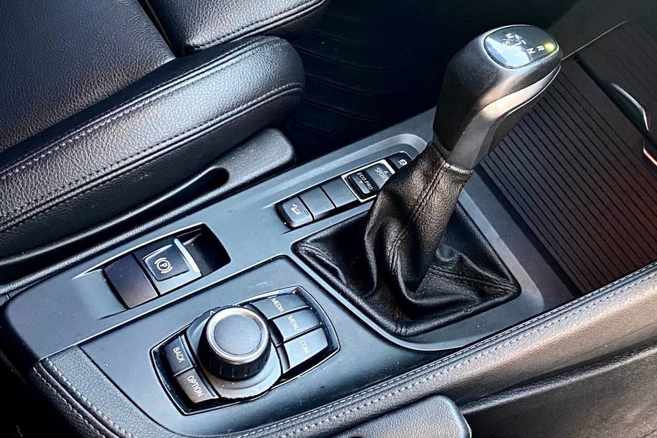 Продам BMW X1 2017 года в Днепре