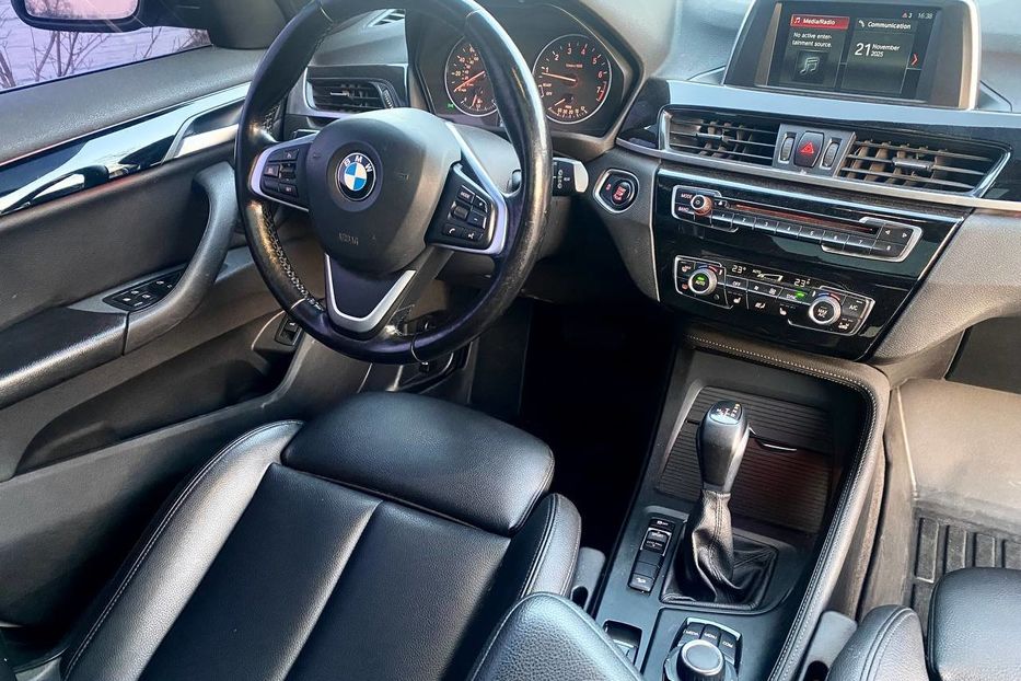 Продам BMW X1 2017 года в Днепре