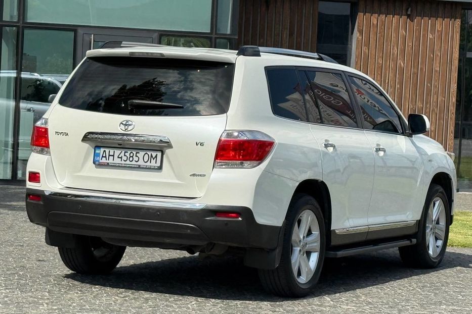 Продам Toyota Highlander 2013 года в Днепре
